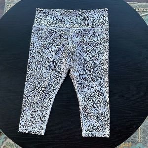 Athleta Elation Capri